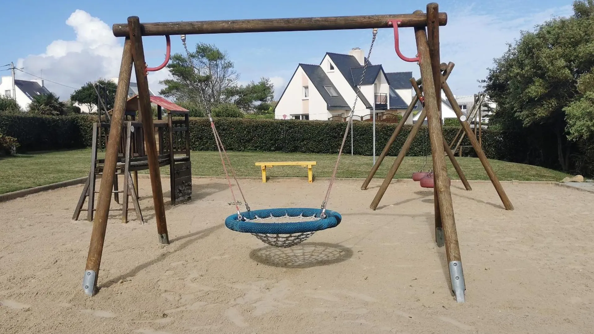 Holiday home Belle Vue Pointe St Mathieu Avec Piscine Chauffee, 100 M Plage Et Gr34 Le Conquet