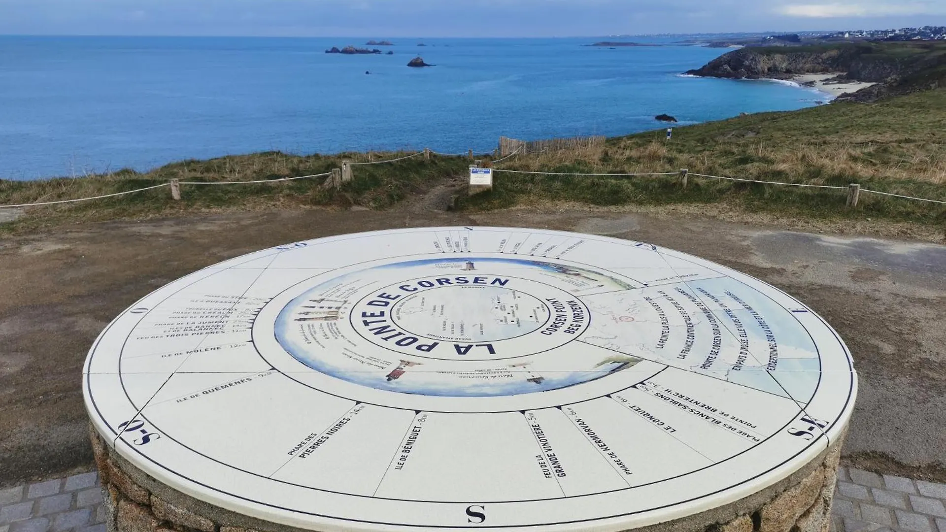 Belle Vue Pointe St Mathieu, Piscine Chauffee, 100 M Plage Et Gr34 لي كونكي بيت للعطل