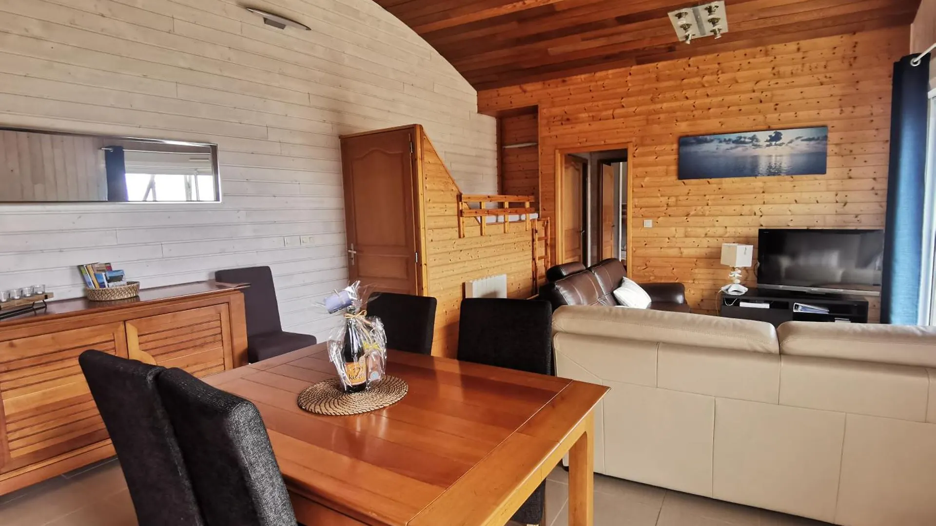 بيت للعطل Belle Vue Pointe St Mathieu, Piscine Chauffee, 100 M Plage Et Gr34 لي كونكي